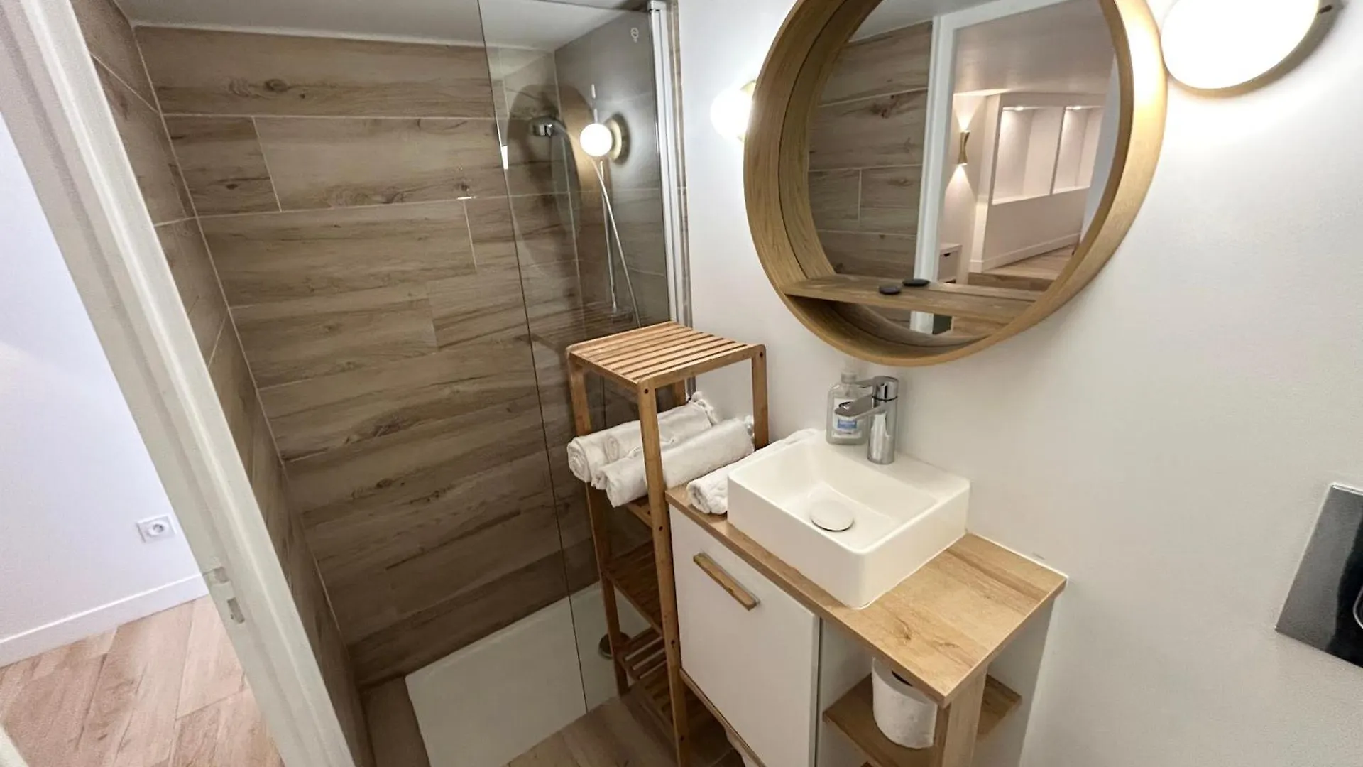 Apartment Studio Calme Aux Terrasses De Cassis France